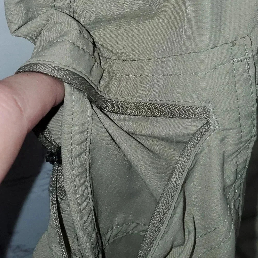 Men's Columbia Cargo Flat Front Khaki Shorts Size 36 Inseam 10 - Picture 2 of 11